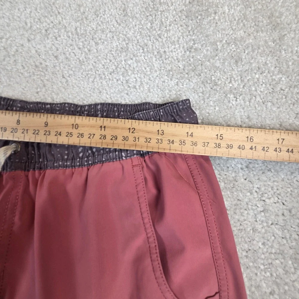 Vuori Kore Shorts Mens Small Small 7 Inch Inseam LIned